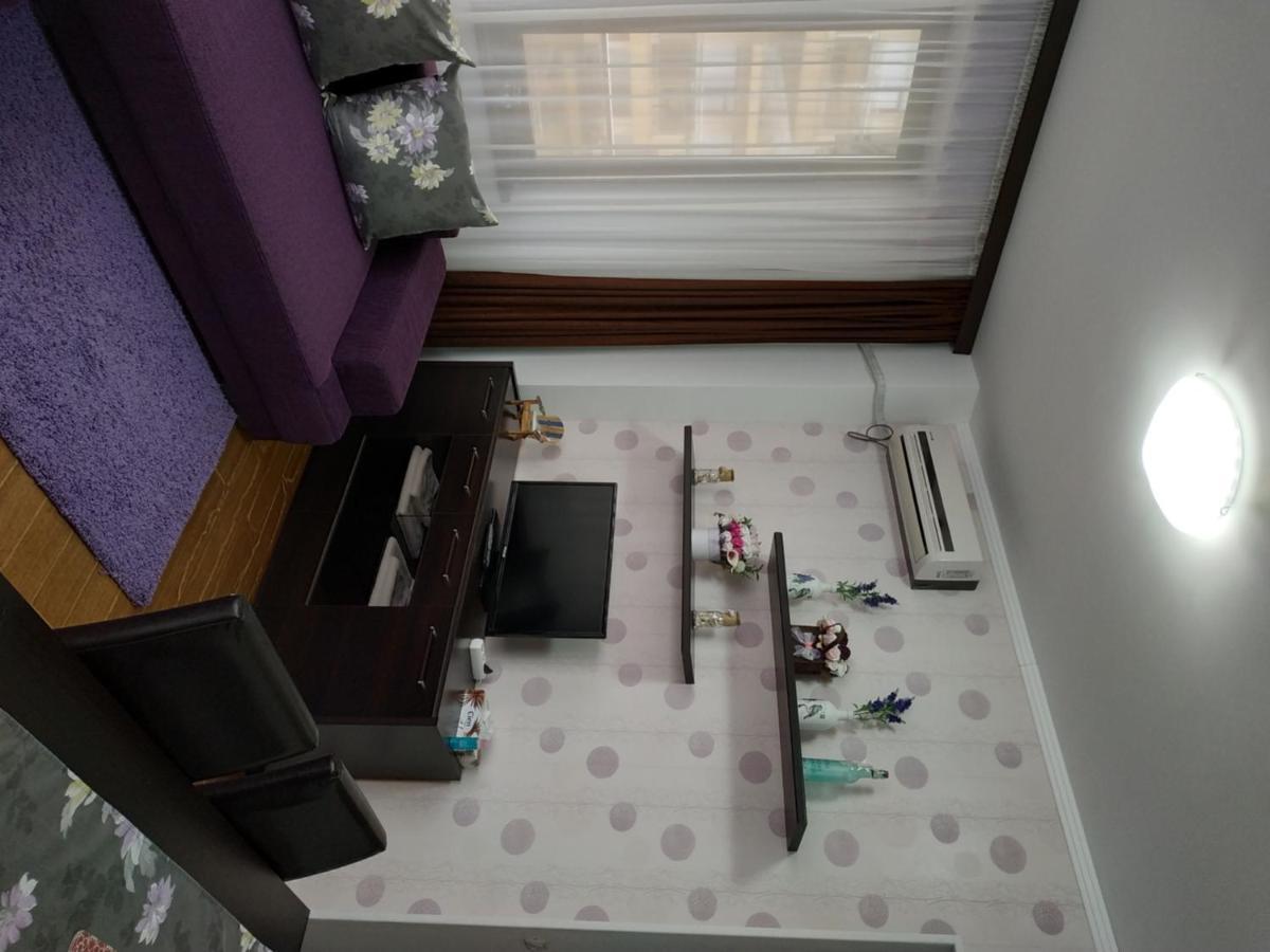 Cristina Iris Apartment